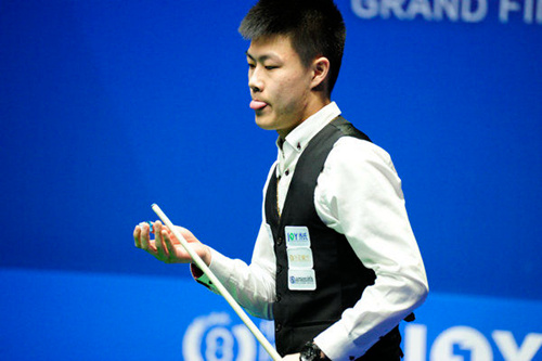 发球迷们对 发球迷们对